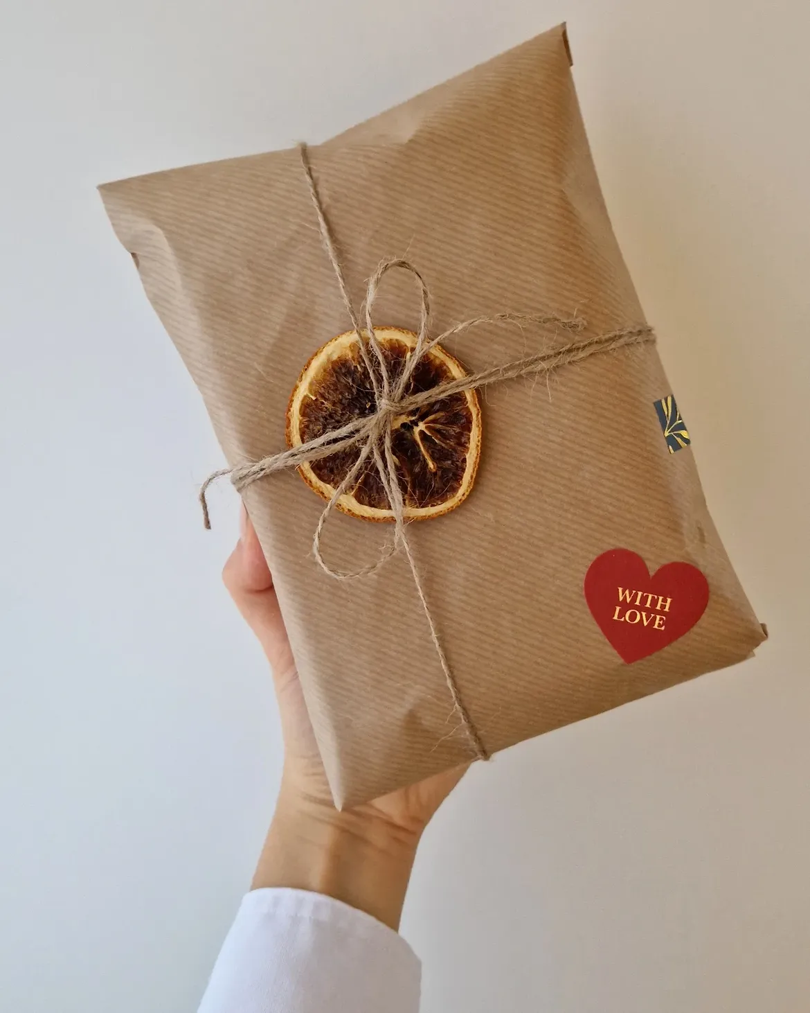 Packaging that completes the gift